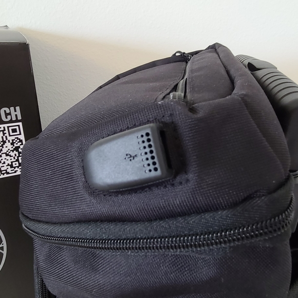 Cooler Backpack With Wheels - Picture 15 of 16